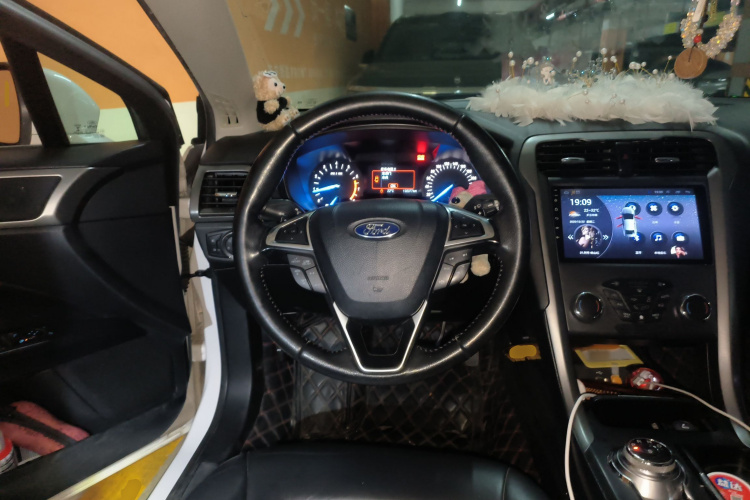 Ford Mondeo 2017 #12 Ford Mondeo 2017 car image #12