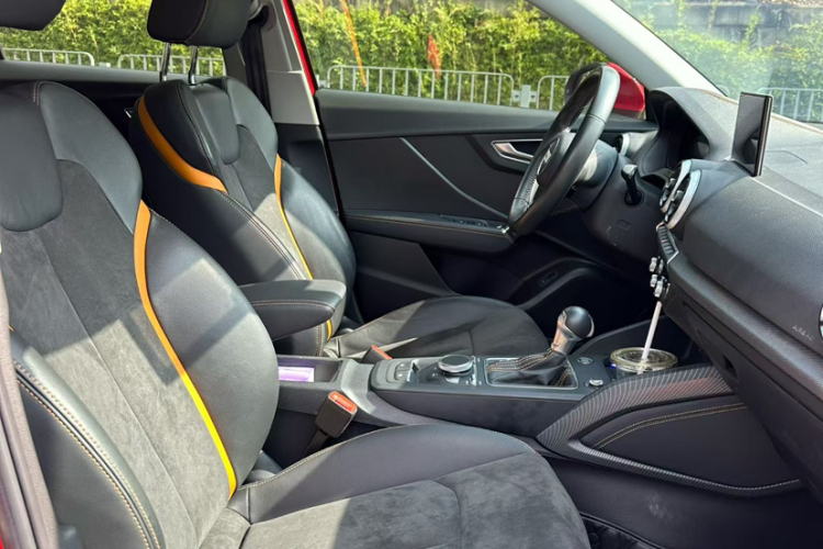 Audi Q2L e-tron 2022 car image #12