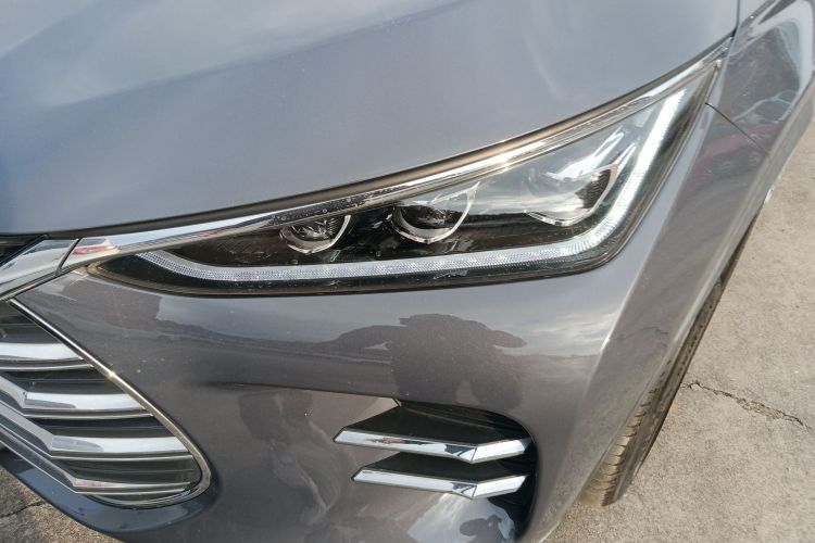 BYD Tang New Energy 2018 #12 BYD Tang New Energy 2018 car image #12