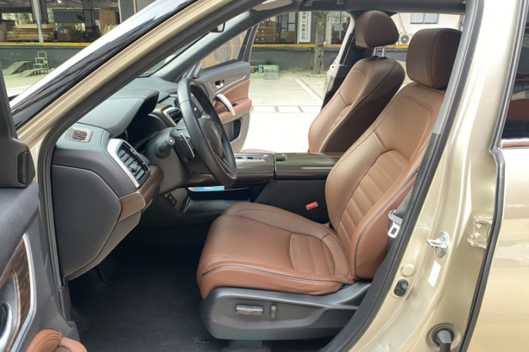 Honda UR-V 2018 immagine di auto #12