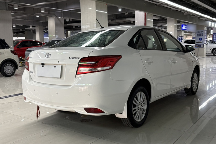 Vios 2017 car image #12