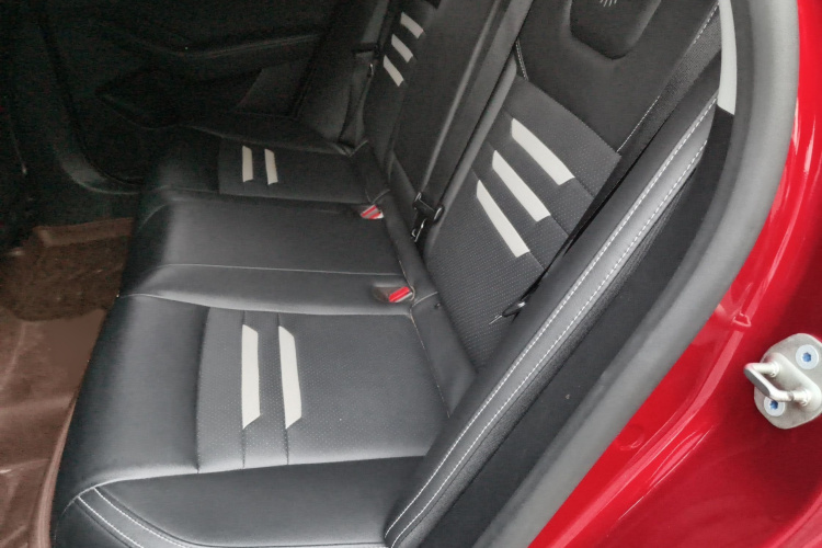 BYD Qin Pro New Energy 2018 immagine di auto #12