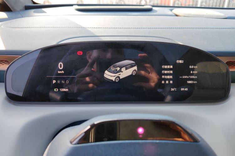 极氪 极氪MIX 2024 汽车图片 #12