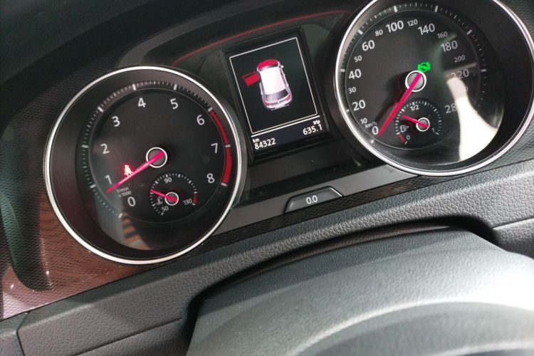 Volkswagen GolfGTI 2016 car image #12