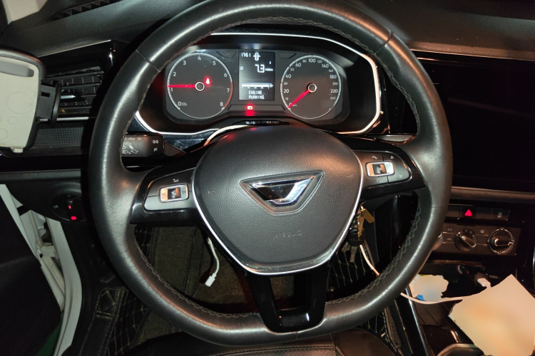 VS5 2021 car image #12