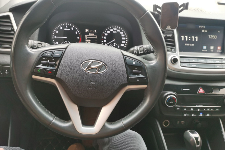 现代 途胜 2016 汽车图片 #12