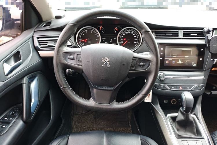 Peugeot 408 2016 car image #12