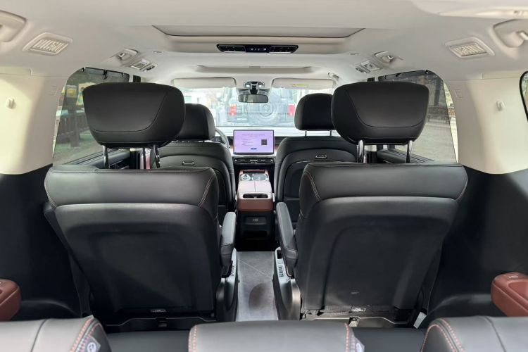 GAC Trumpchi E8 New Energy 2025 car image #12