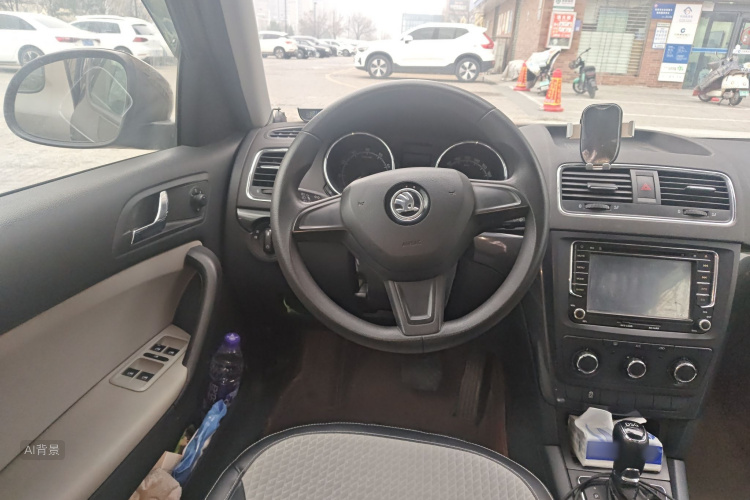 Skoda Yeti 2015 immagine di auto #12