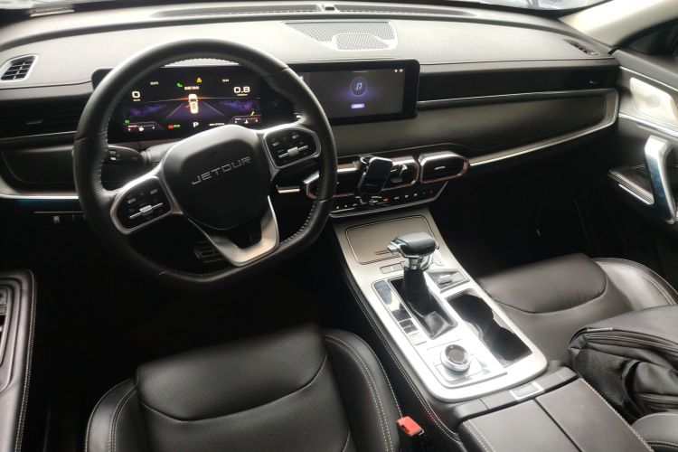 X70 PLUS 2022 car image #12