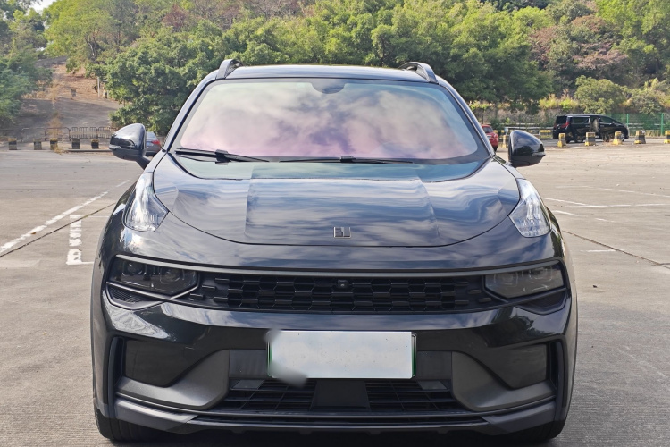 Lynk & Co 01 EM-P 2022 car image #12