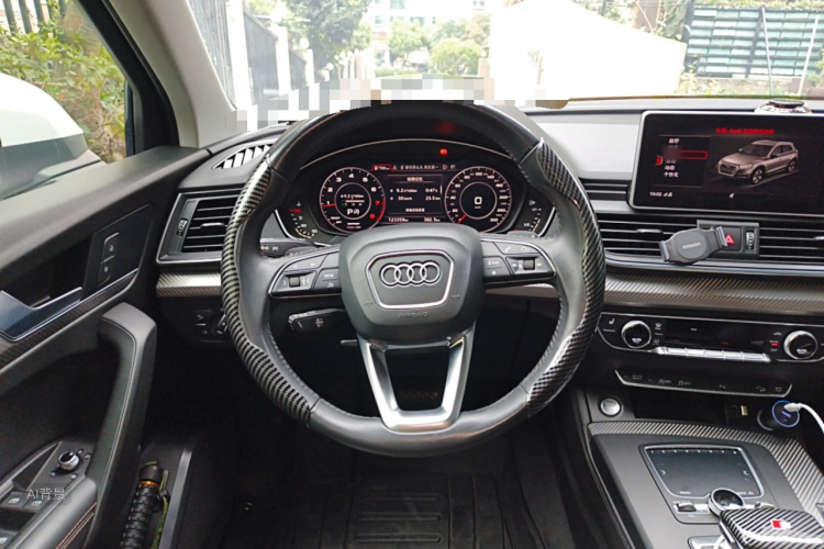 Audi Q5L 2018 #12 Audi Q5L 2018 car image #12