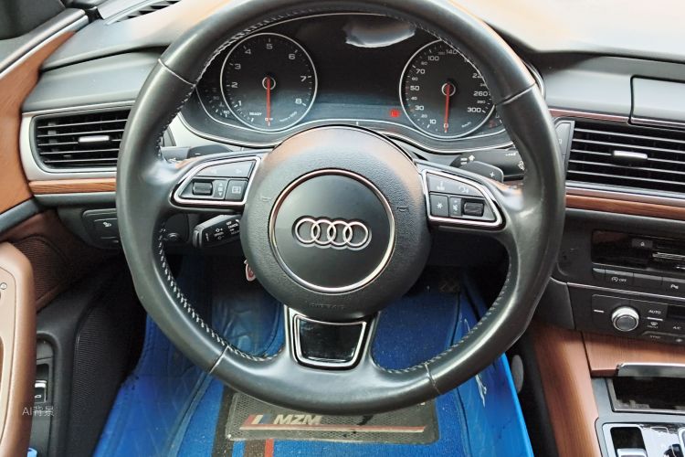 Audi A6L 2018 car image #12