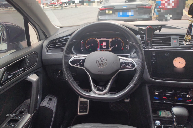 Volkswagen Tiguan X 2020 #12 Volkswagen Tiguan X 2020 صورة سيارة #12