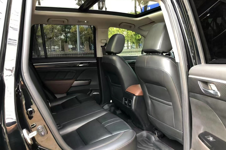 GAC Trumpchi GS7 2018 car image #12