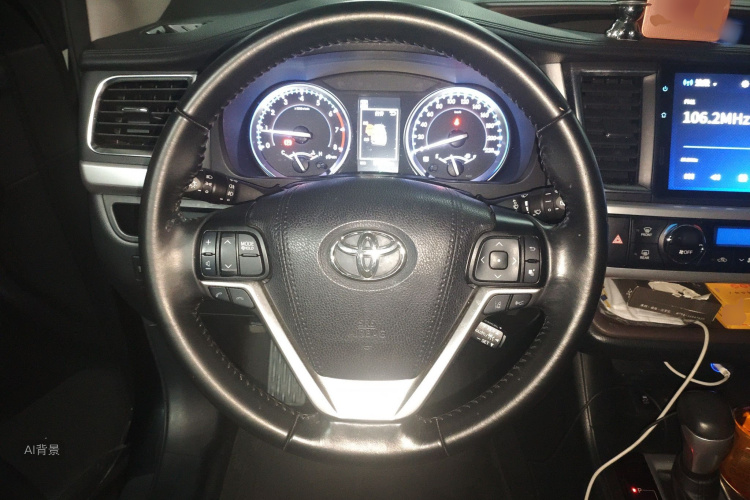Toyota Highlander 2018 car image #12