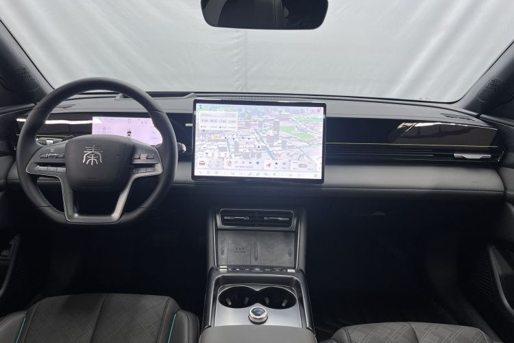 BYD Qin L 2025 #12 BYD Qin L 2025 car image #12