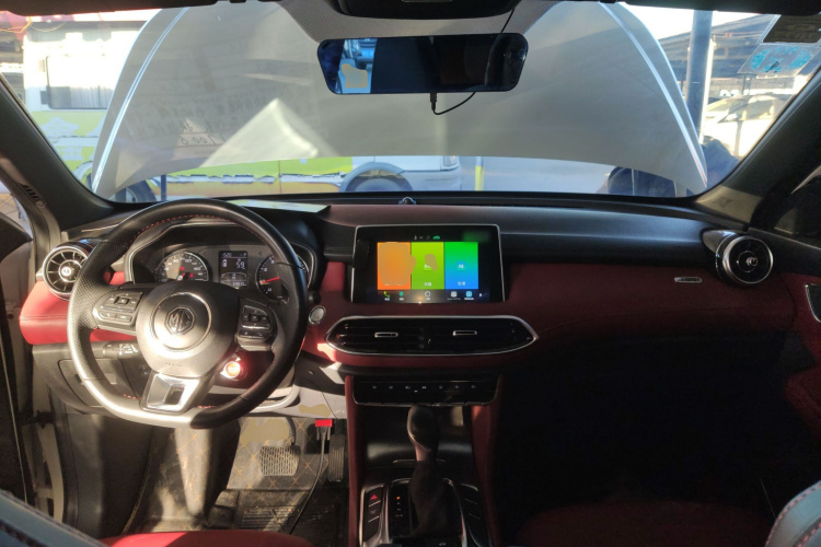 MG HS 2019 car image #12