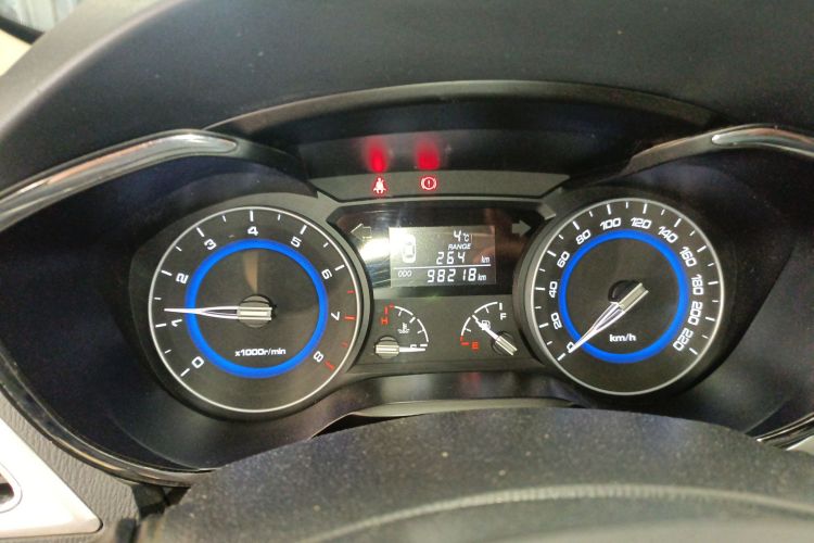 Changan Alsvin V7 2017 #12 Changan Alsvin V7 2017 car image #12