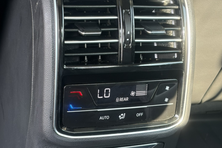 Volkswagen Magotan 2023 #12 Volkswagen Magotan 2023 car image #12