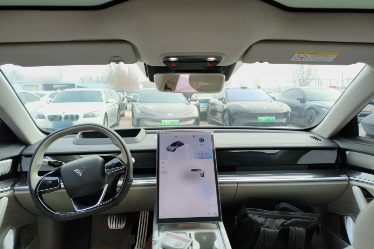 哪吒汽车 哪吒S猎装 2025 #12 哪吒汽车 哪吒S猎装 2025 汽车图片 #12