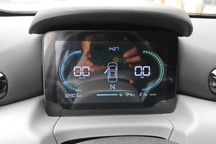 零跑汽车 零跑T03 2023 汽车图片 #12