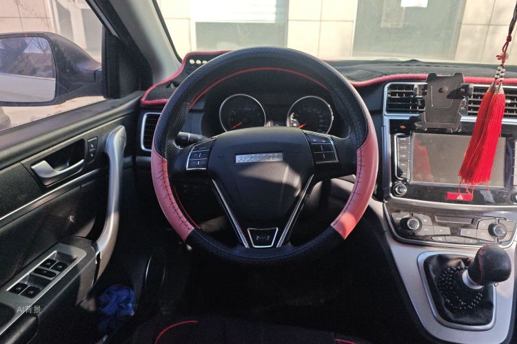 Haval M6 2019 #12 Haval M6 2019 car image #12
