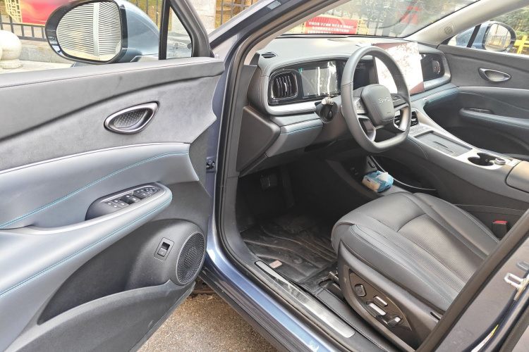 BYD Sea Lion 07 DM-i 2025 car image #12