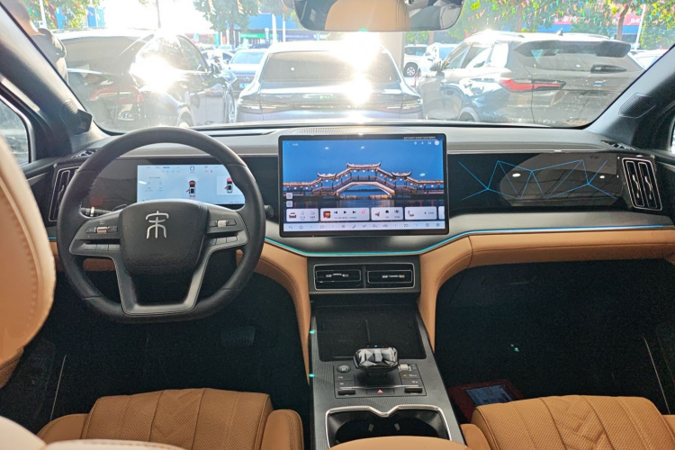 BYD SongL DM-i 2025 car image #12