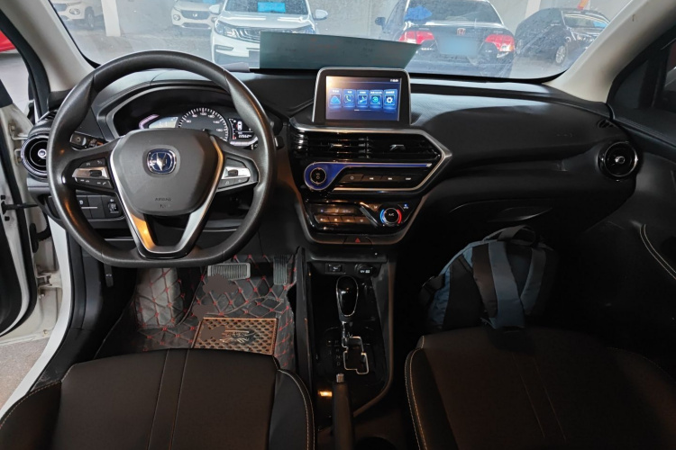 Changan Alsvin 2018 car image #12