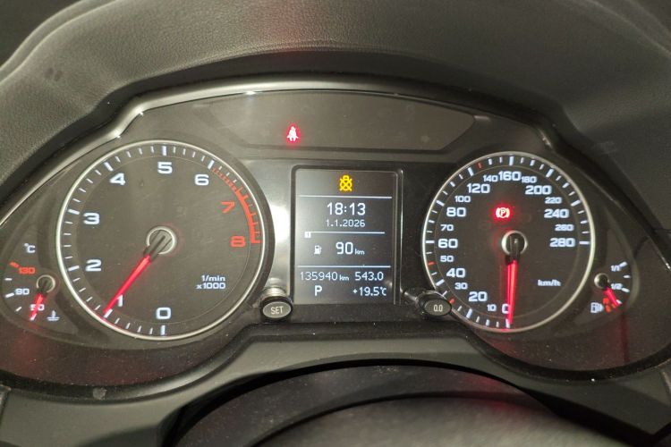 Audi Q5 2016 car image #12