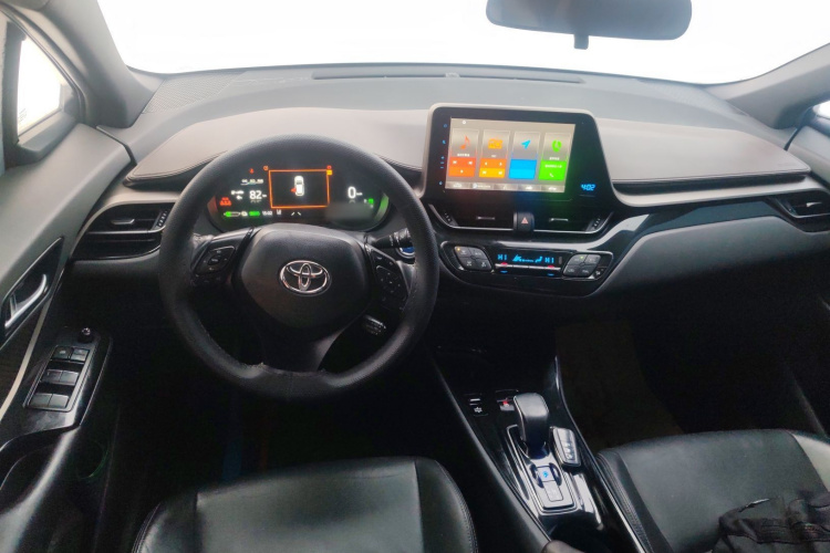 Toyota C-HR EV 2020 image de voiture #12