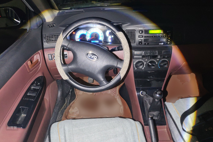 BYD F3 2018 car image #12