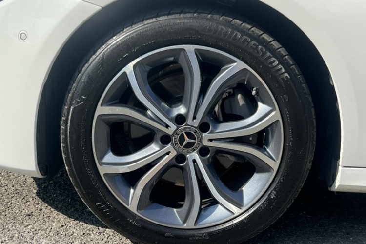 Mercedes-Benz E Class 2021 car image #12