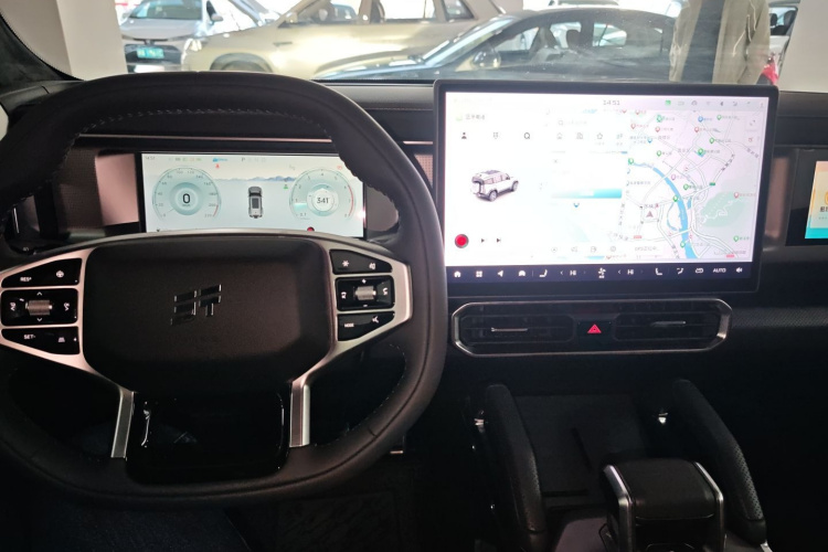 Jetour Traveller 2023 car image #12