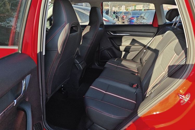 Skoda Kamiq 2021 car image #12