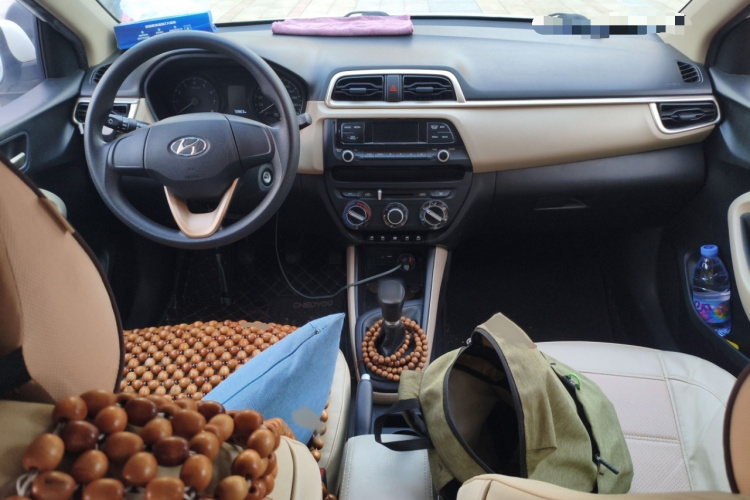 Hyundai Reina 2018 #12 Hyundai Reina 2018 car image #12