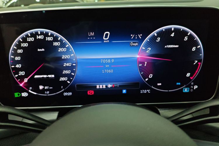 Mercedes-Benz GLC AMG 2025 immagine di auto #12