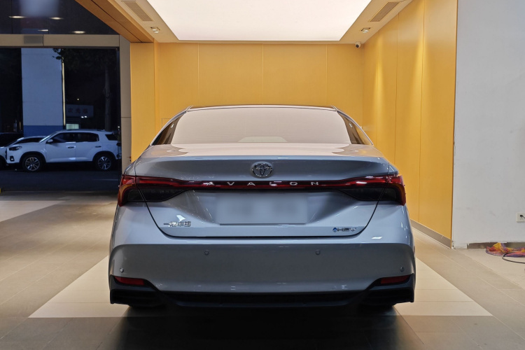 Toyota Avalon 2024 car image #12