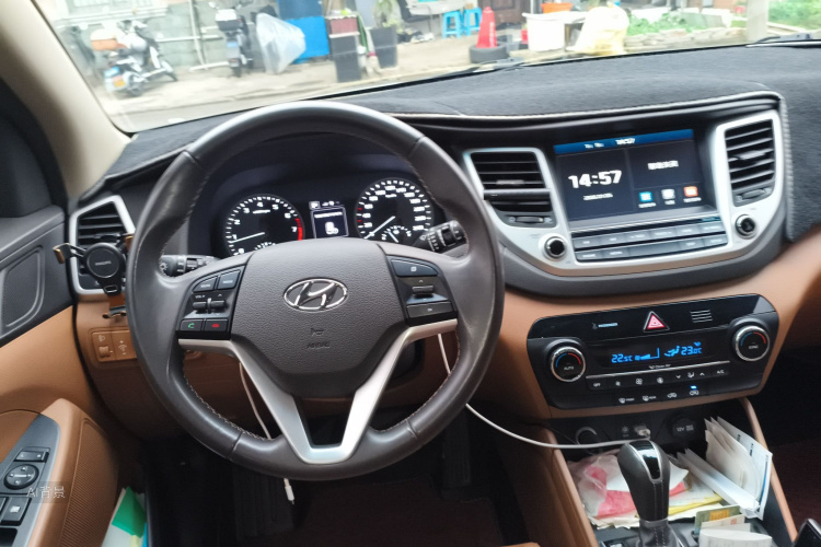 Hyundai Tucson 2015 #12 Hyundai Tucson 2015 car image #12