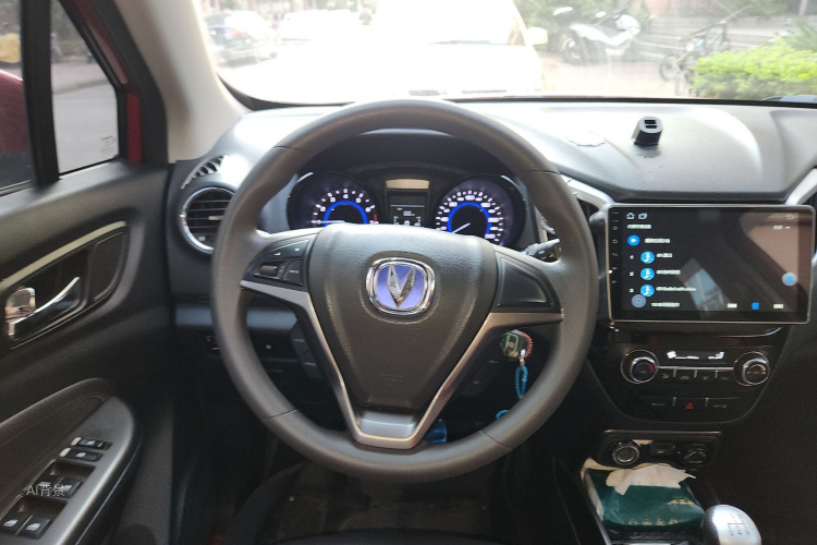 Changan CS15 2016 #12 Changan CS15 2016 صورة سيارة #12