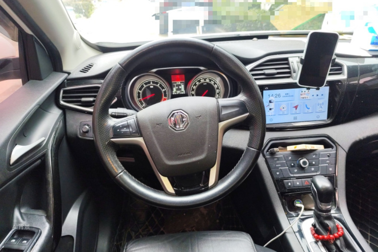 MG GS 2015 car image #12