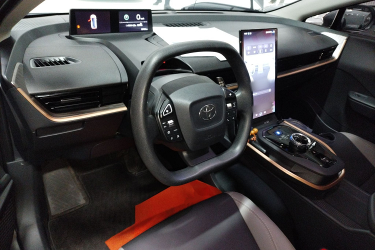 Toyota bZ3 2023 صورة سيارة #12