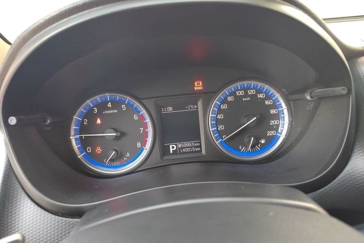 Suzuki S-Cross 2016 immagine di auto #12