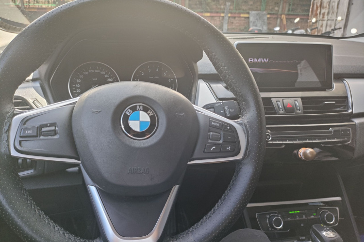 BMW 2 Series Tourer 2016 imagem de carro #12