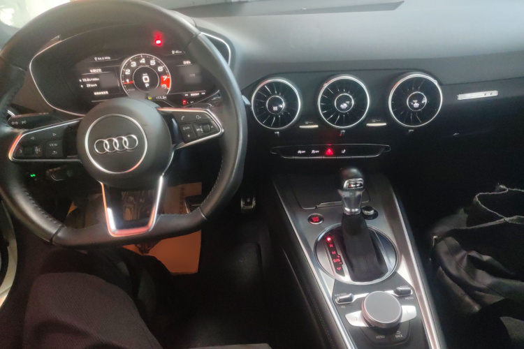 Audi TT 2017 #12 Audi TT 2017 car image #12