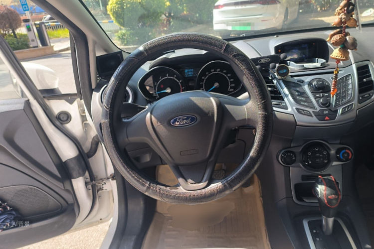 Ford Fiesta 2014 #12 Ford Fiesta 2014 صورة سيارة #12