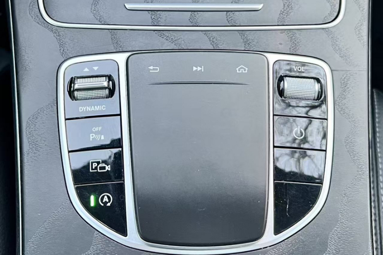 Mercedes-Benz C Class (Imported) 2020 #12 Mercedes-Benz C Class (Imported) 2020 car image #12