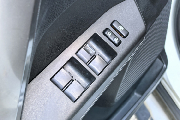 Toyota RAV4 2018 #12 Toyota RAV4 2018 car image #12