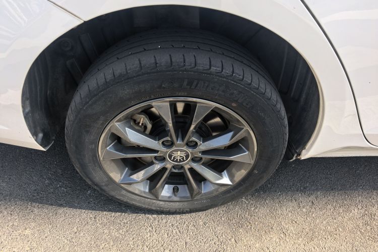 BYD Qin New Energy 2022 car image #12